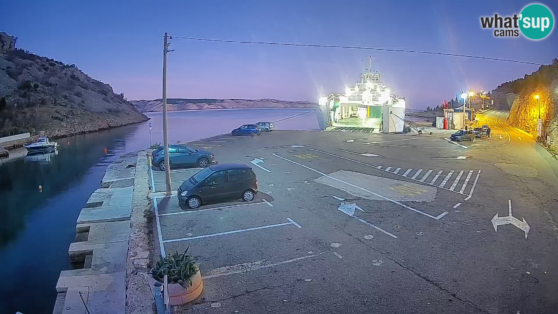 Webcam Fährhafen Prizna – zur Insel Pag