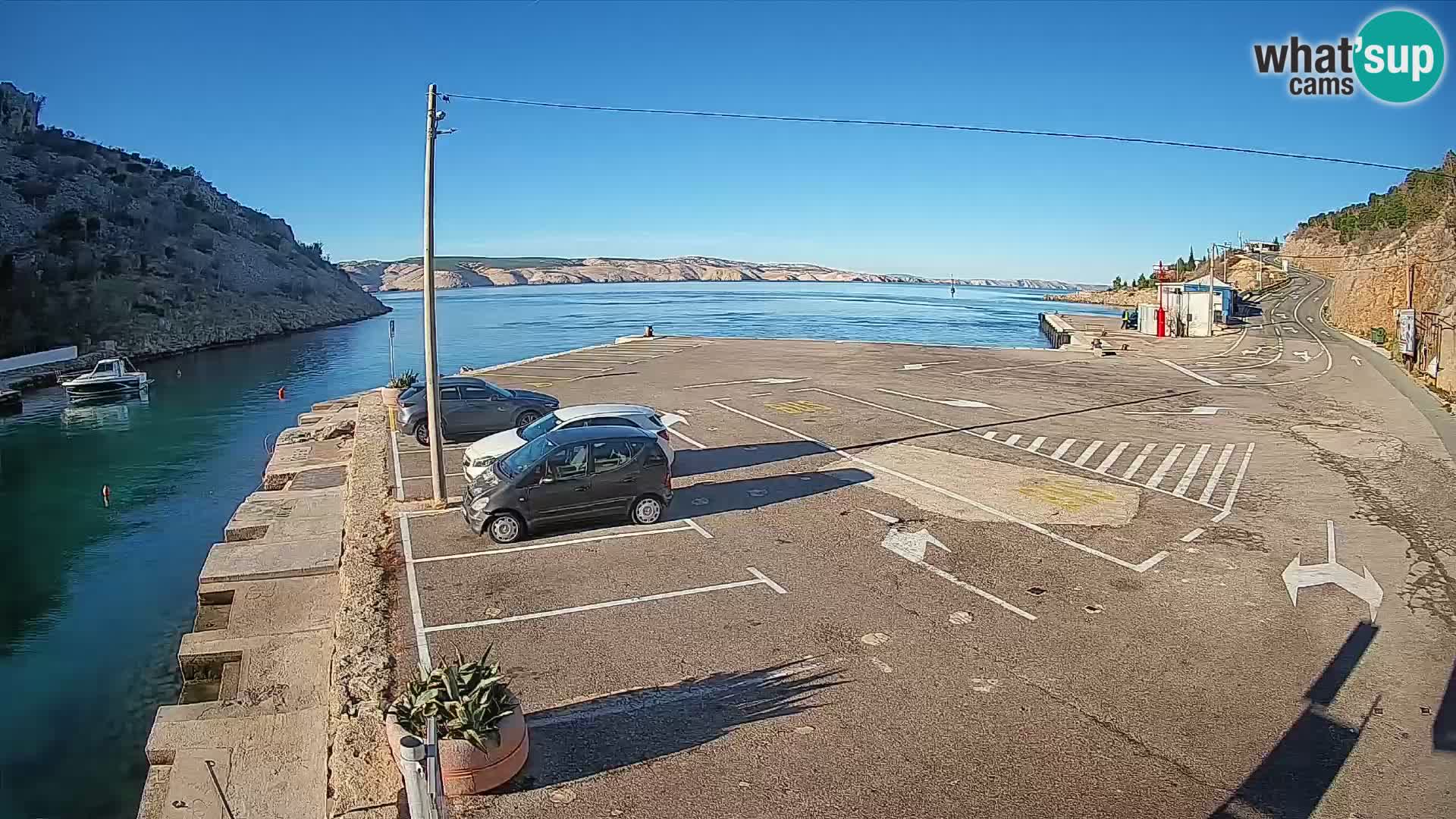 Webcam Prizna ferry port to Pag island