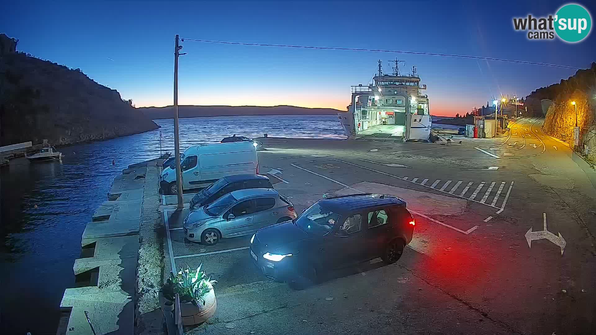 Webcam Prizna ferry port to Pag island