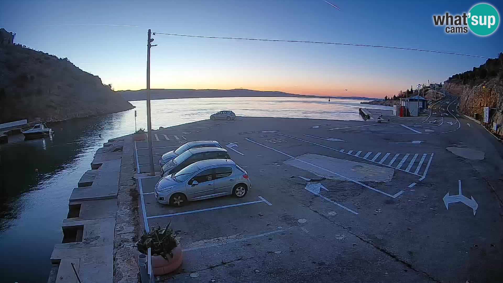 Webcam Prizna ferry port to Pag island