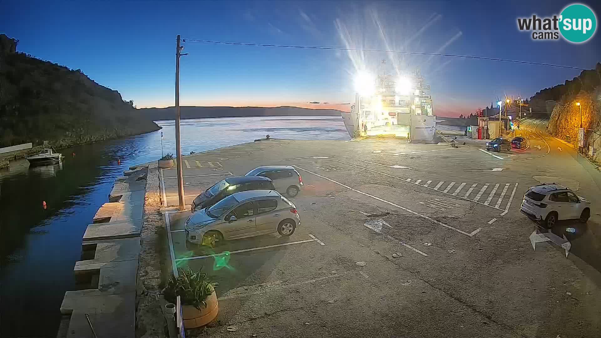 Webcam Prizna ferry port to Pag island