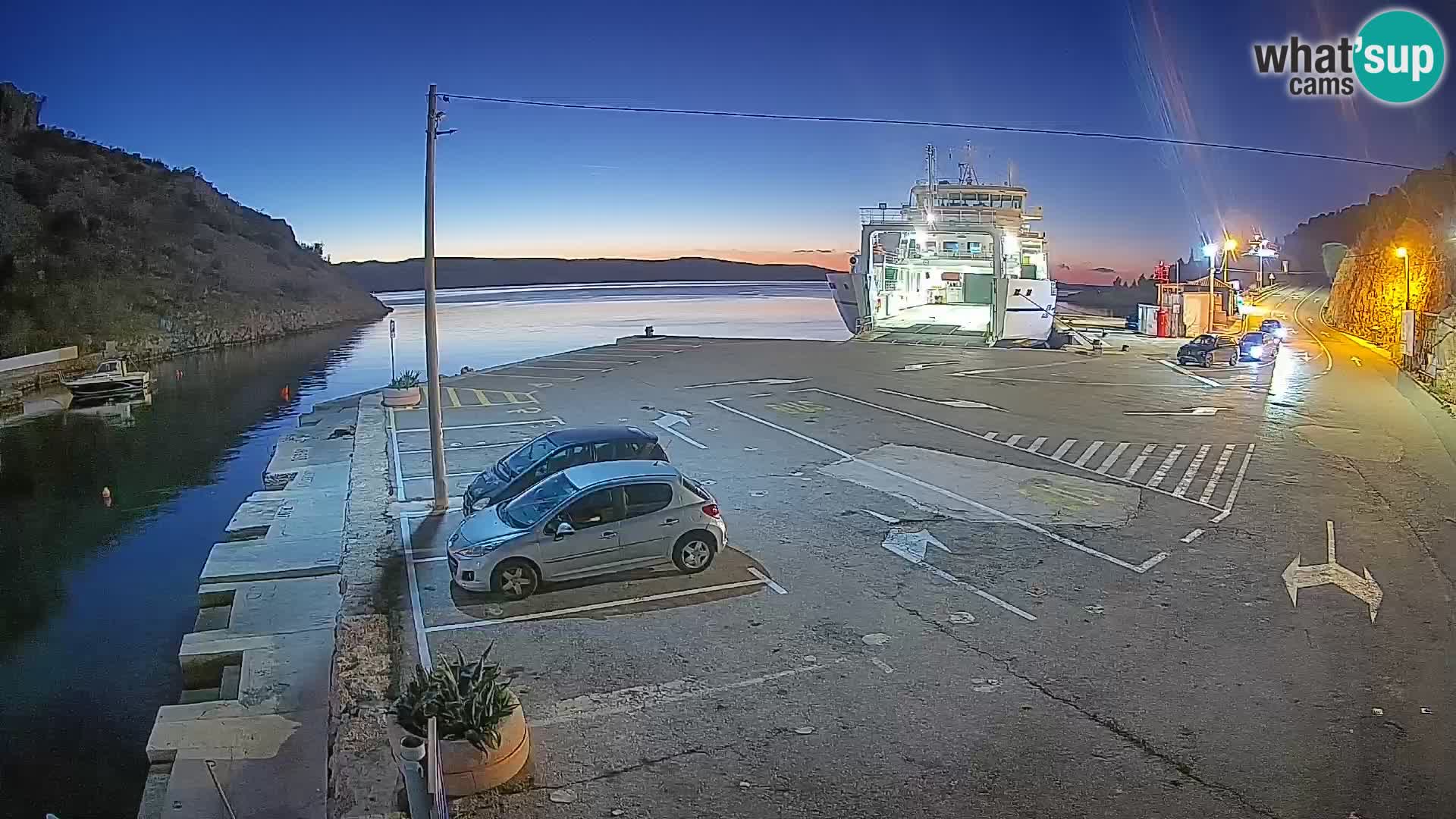Webcam Fährhafen Prizna – zur Insel Pag