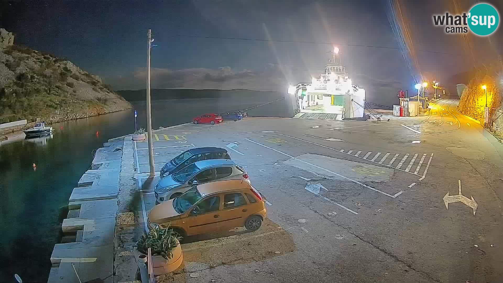 Webcam del puerto de ferris de Prizna – hacia la isla de Pag