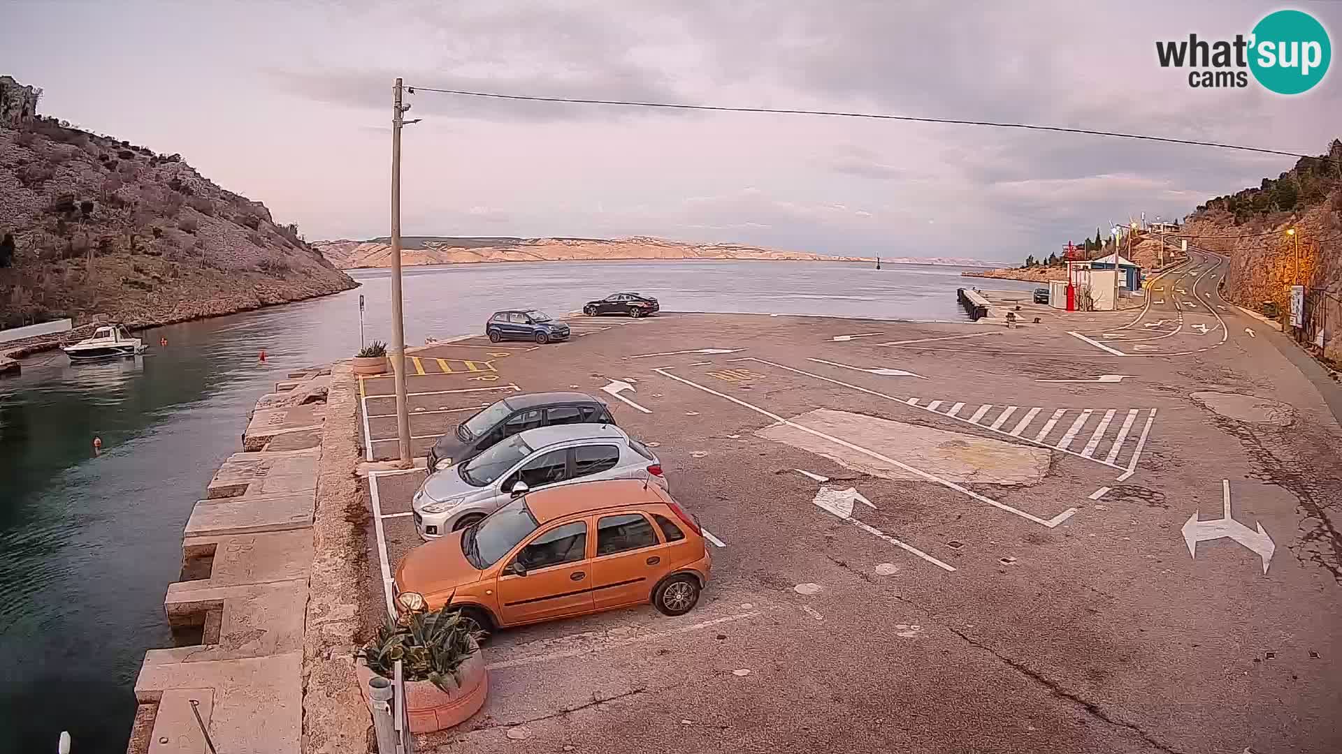Webcam port de ferry de Prizna – vers l’île de Pag