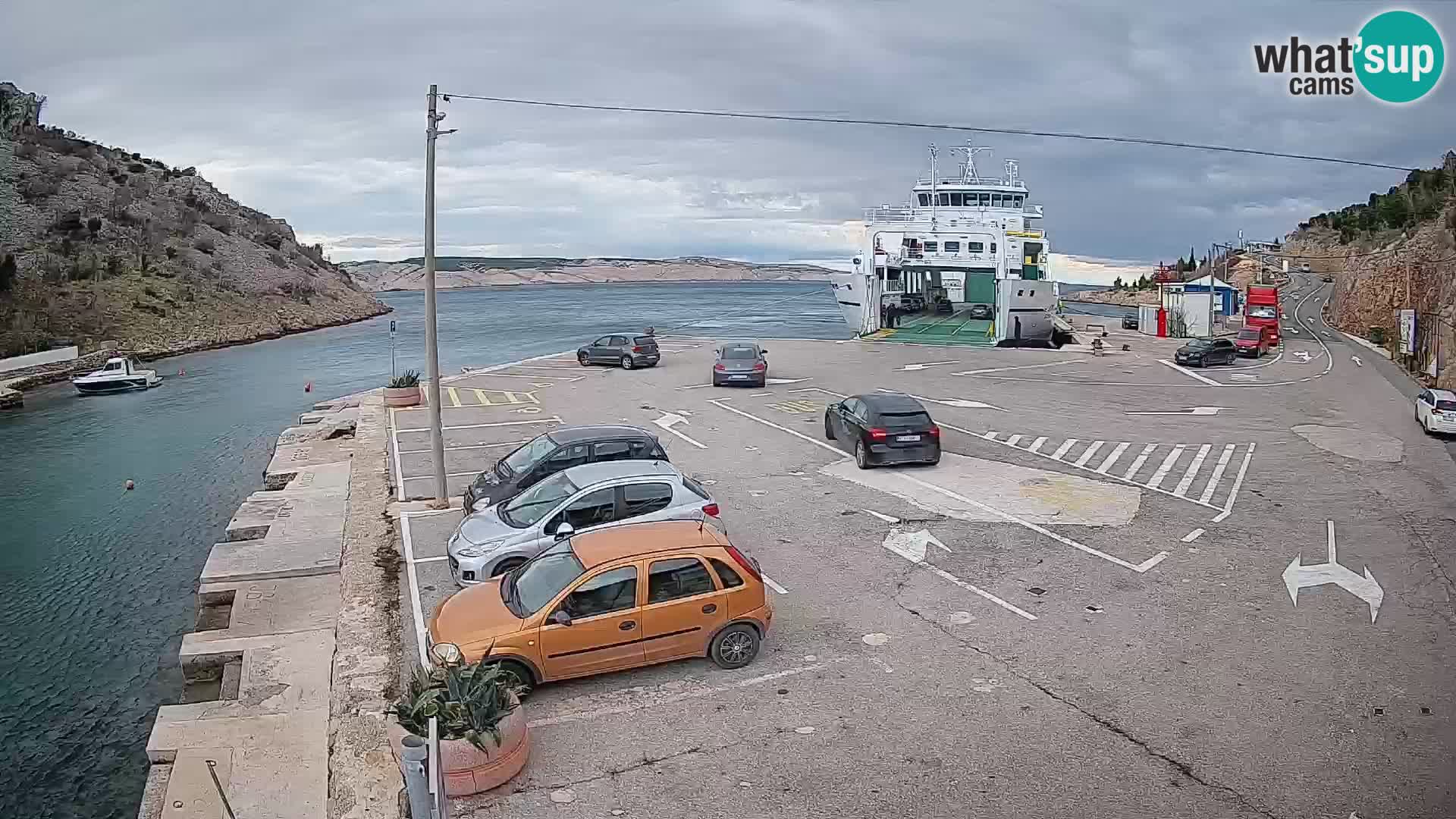 Webcam port de ferry de Prizna – vers l’île de Pag