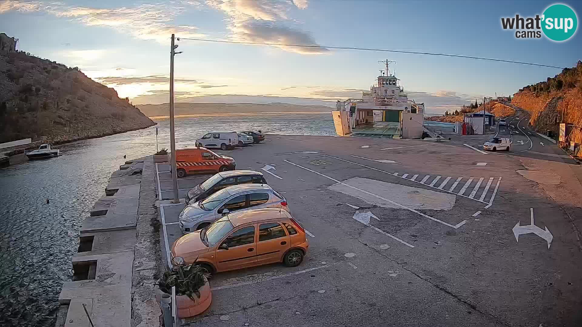 Webcam port de ferry de Prizna – vers l’île de Pag