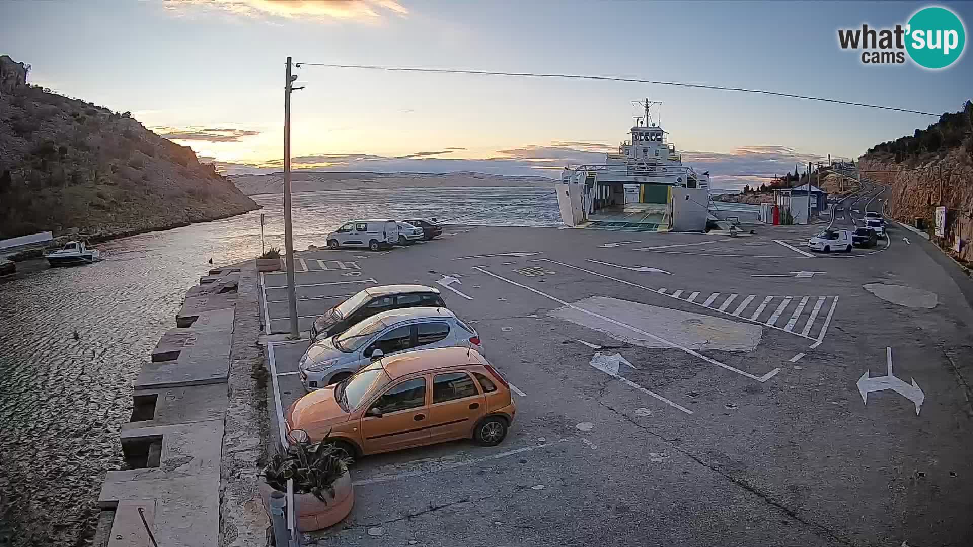 Webcam Fährhafen Prizna – zur Insel Pag