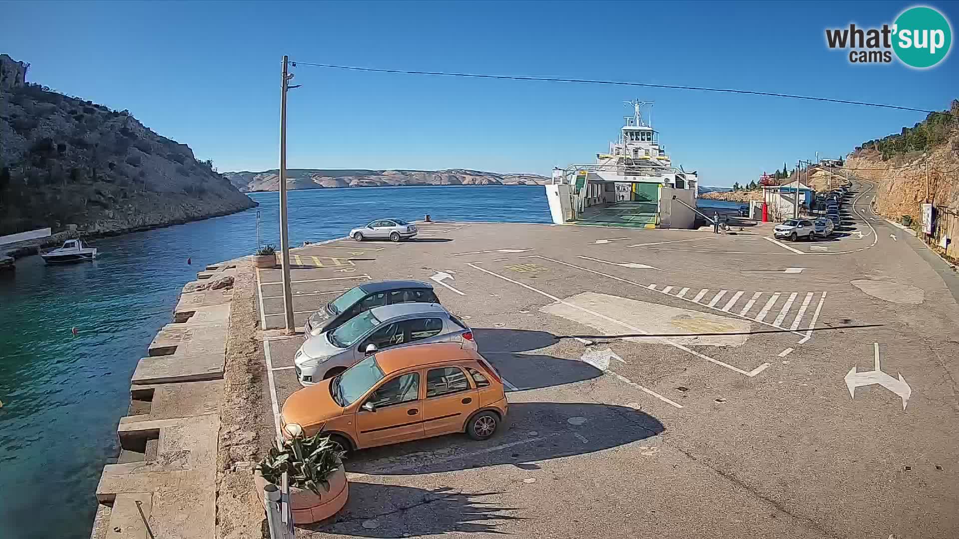 Webcam Prizna ferry port to Pag island