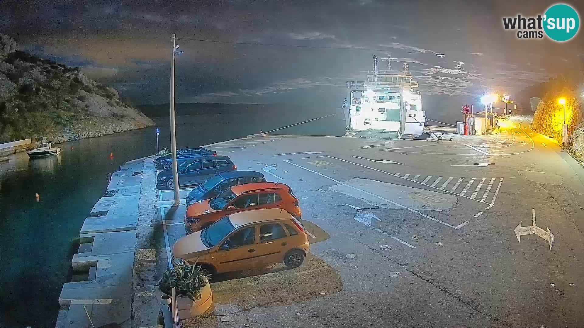 Webcam del puerto de ferris de Prizna – hacia la isla de Pag