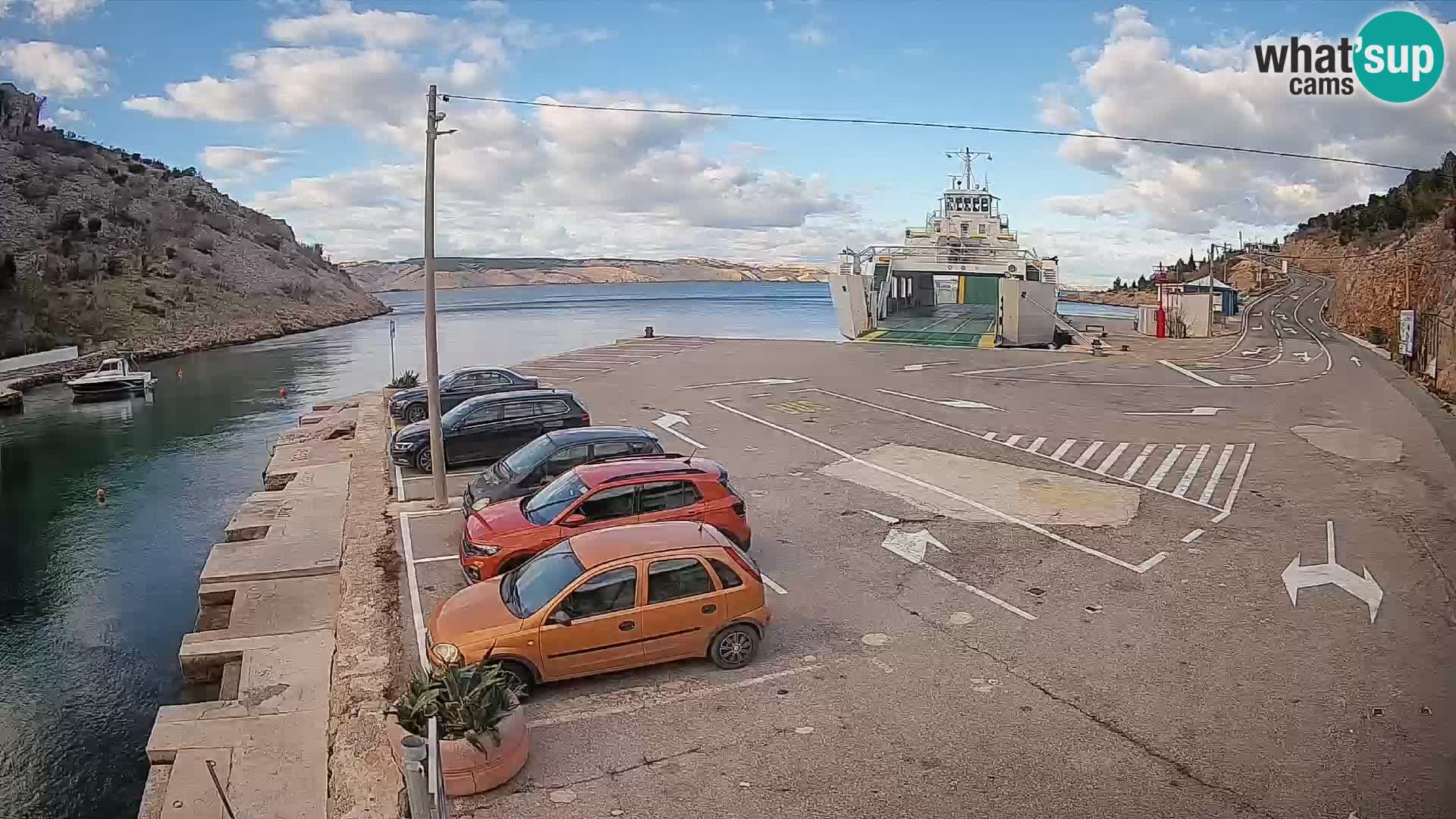 Webcam Prizna ferry port to Pag island