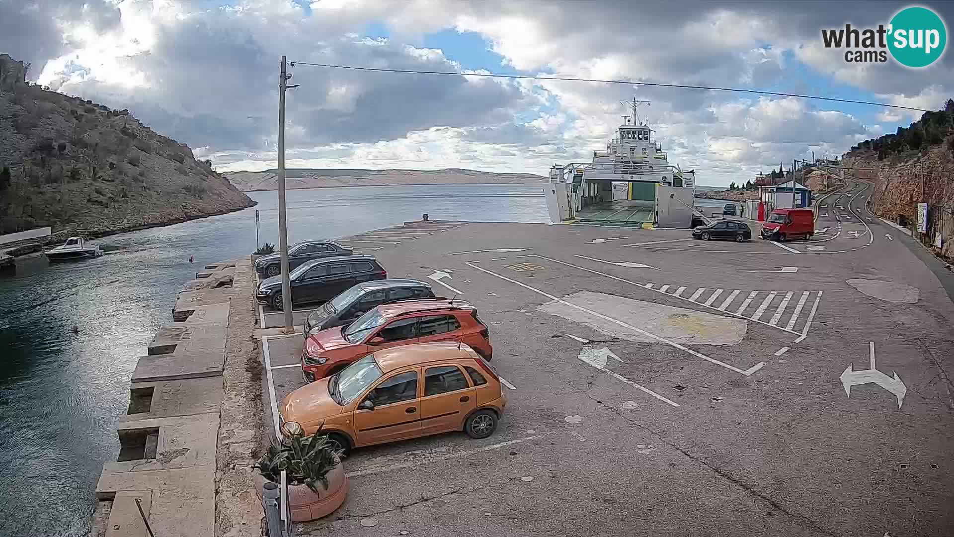 Webcam Prizna ferry port to Pag island