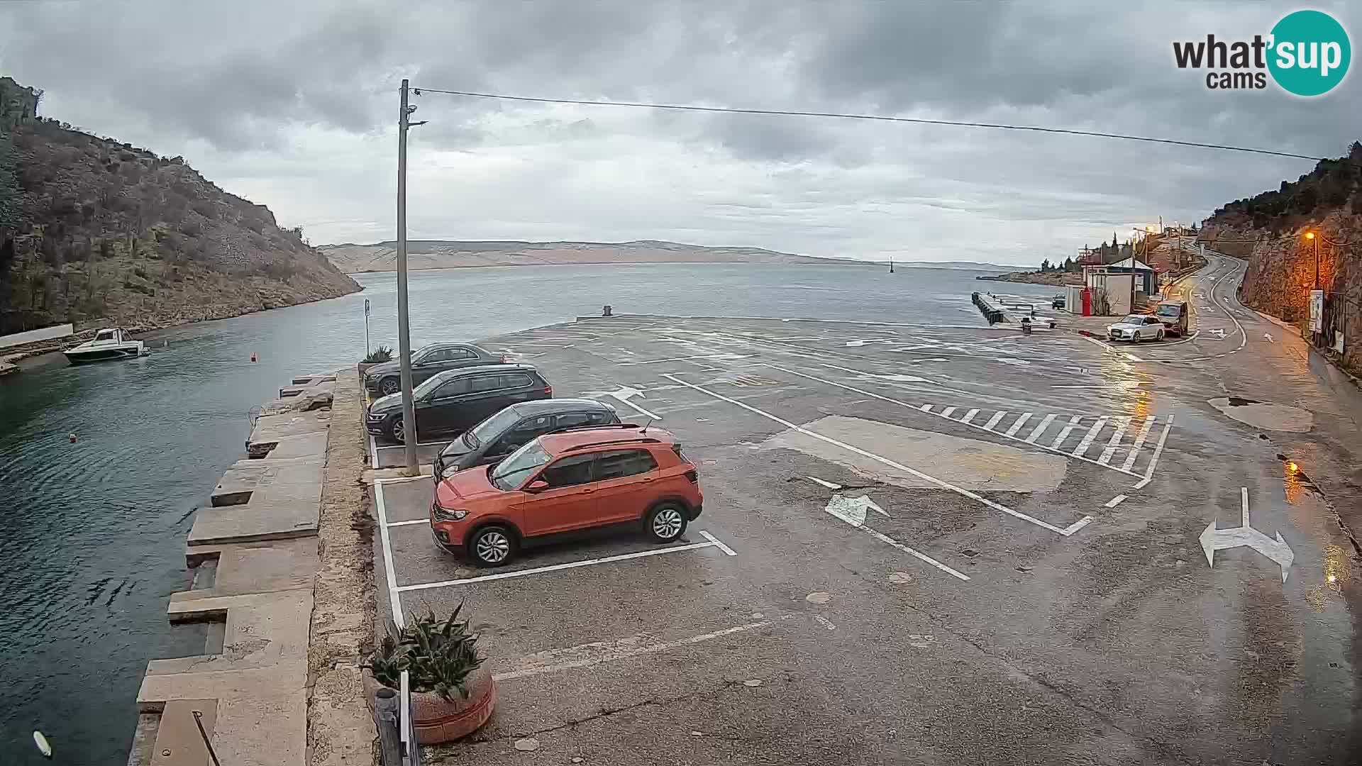 Webcam Prizna ferry port to Pag island