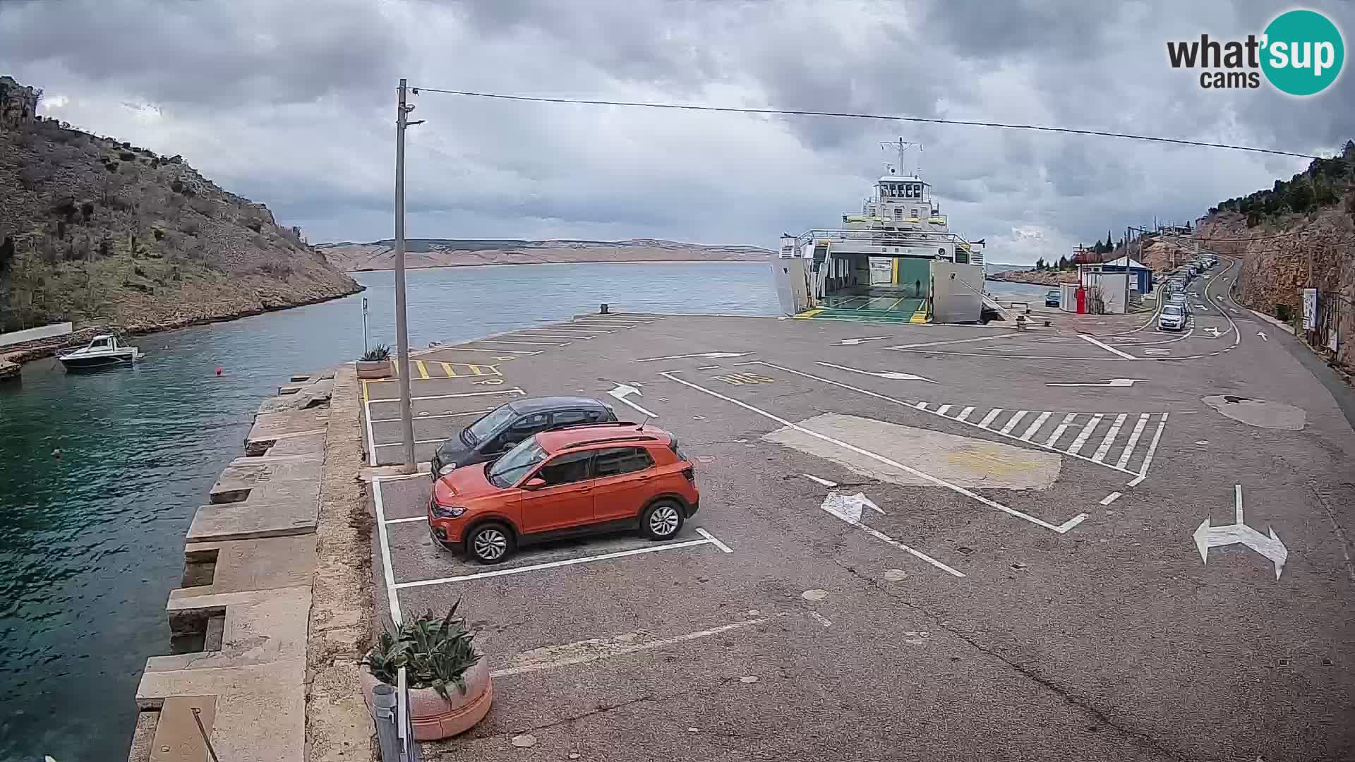 Webcam Prizna ferry port to Pag island