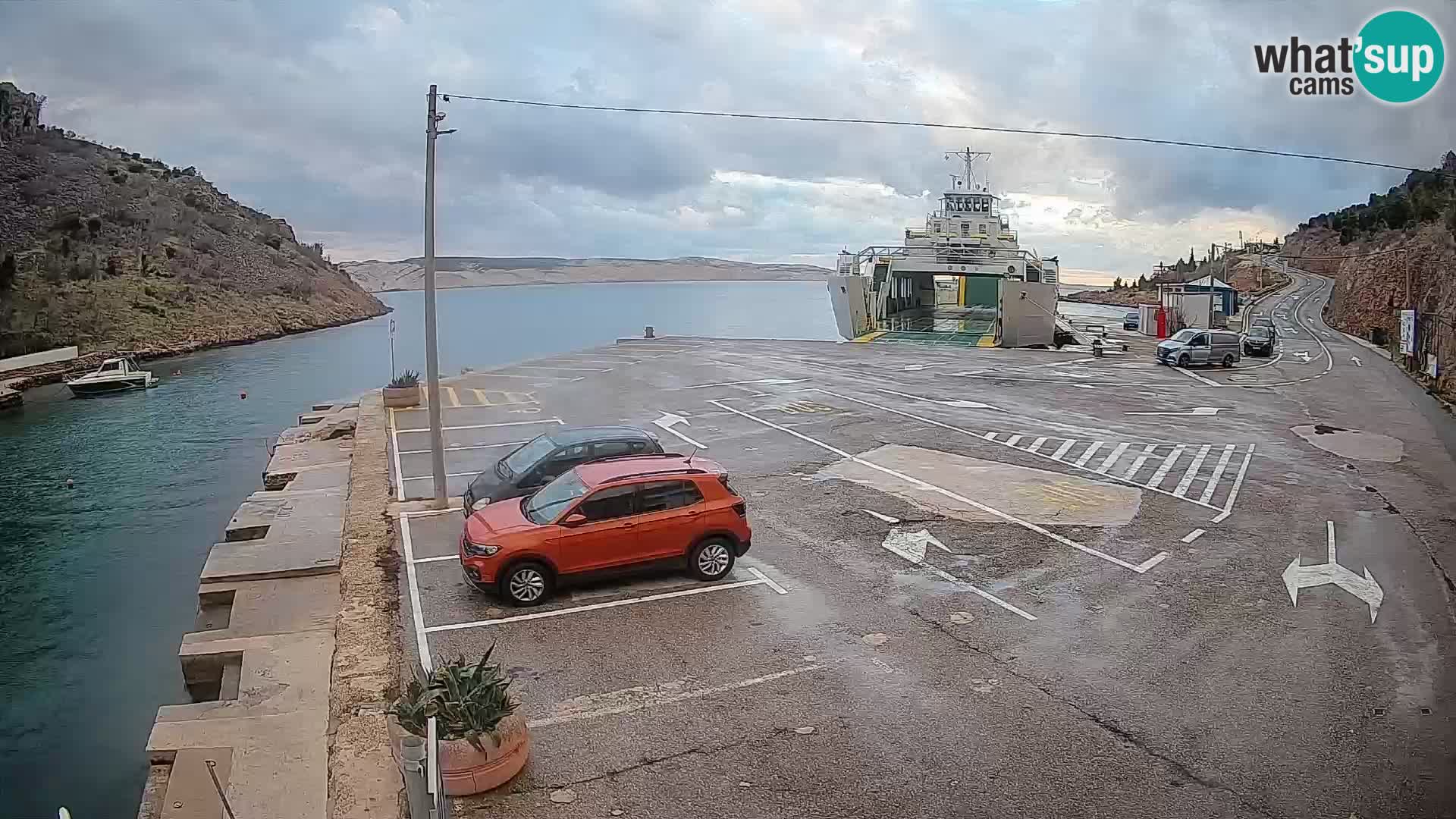 Webcam Fährhafen Prizna – zur Insel Pag
