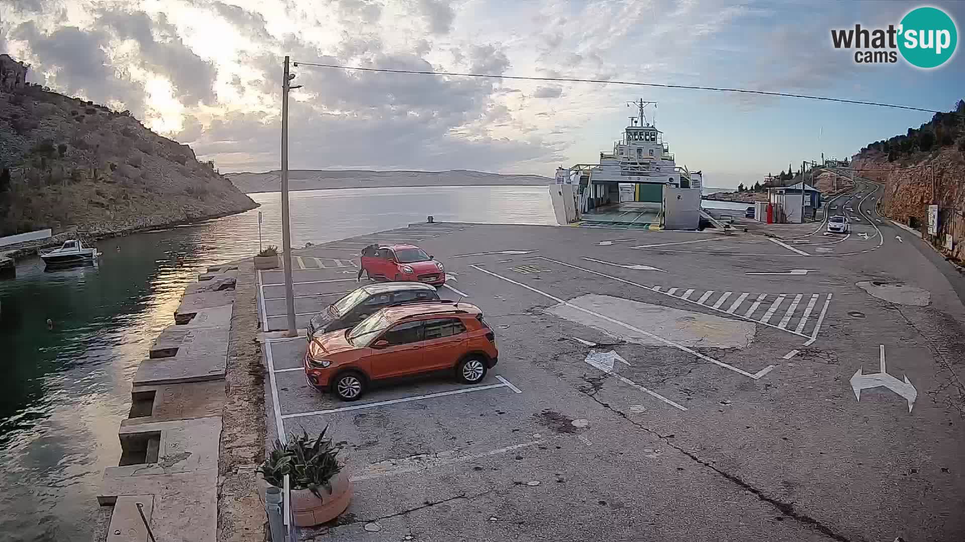 Webcam port de ferry de Prizna – vers l’île de Pag