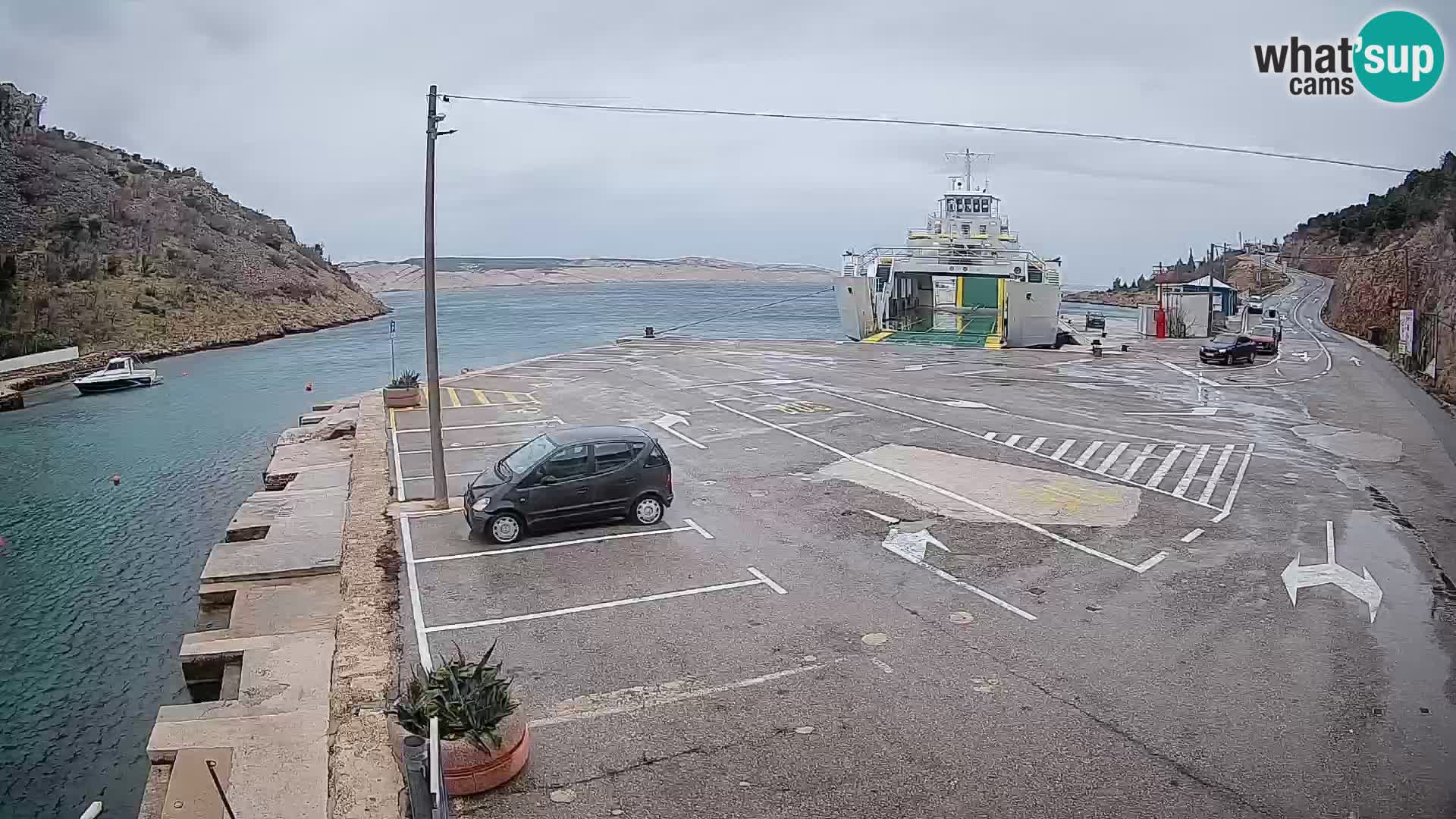 Webcam Prizna ferry port to Pag island