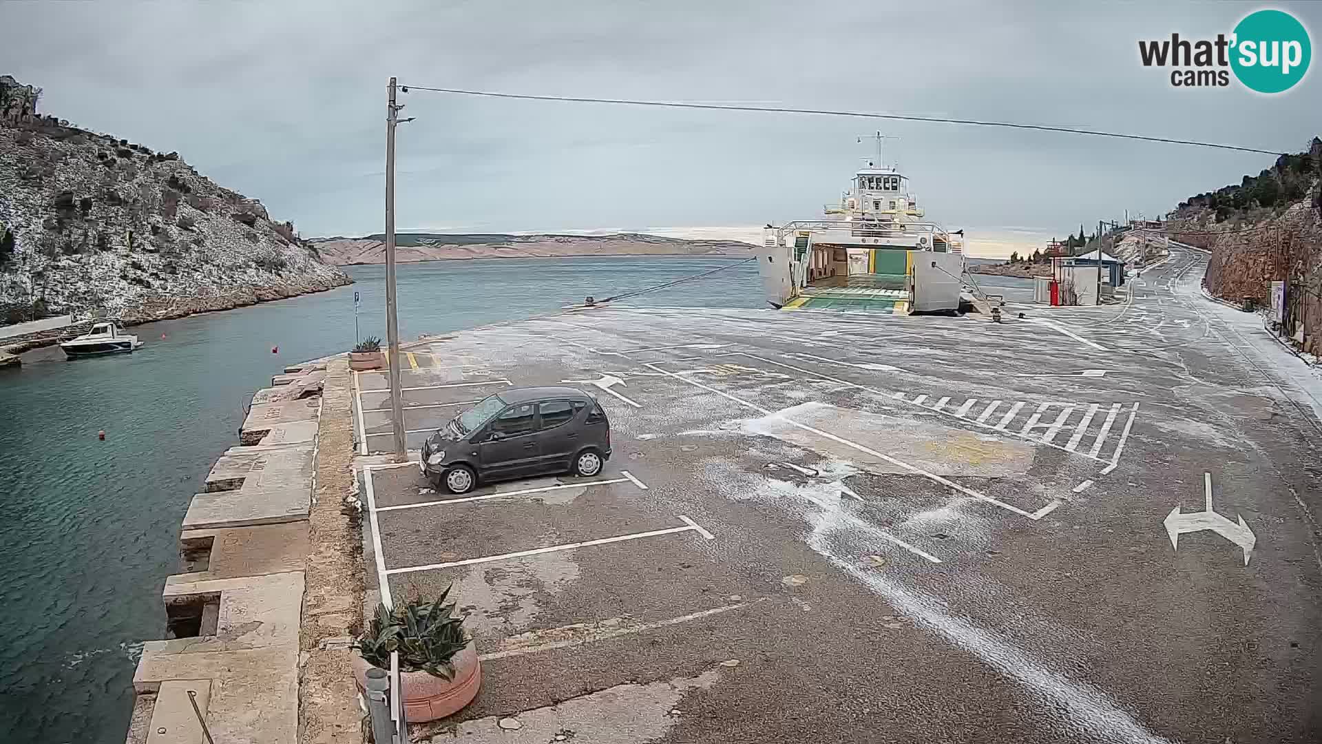 Webcam Prizna ferry port to Pag island