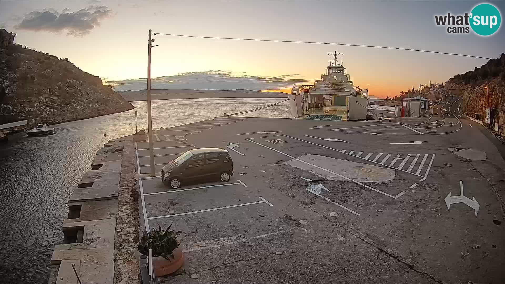 Webcam port de ferry de Prizna – vers l’île de Pag