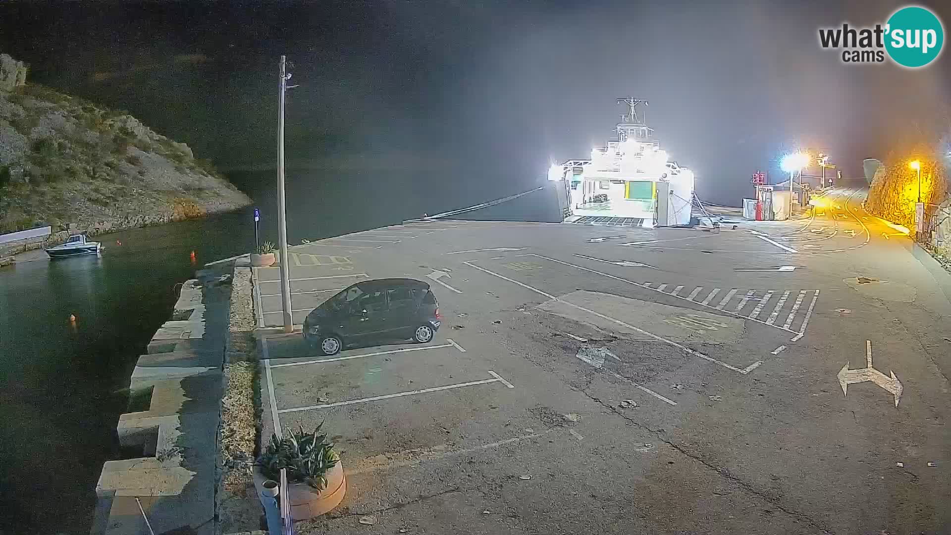 Web kamera trajektna luka Prizna – prema otoku Pag