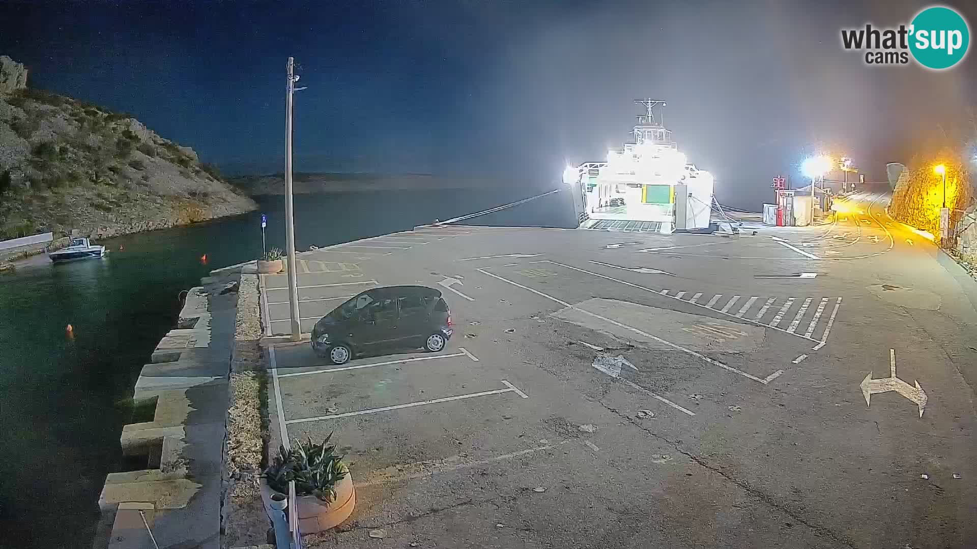 Webcam del puerto de ferris de Prizna – hacia la isla de Pag