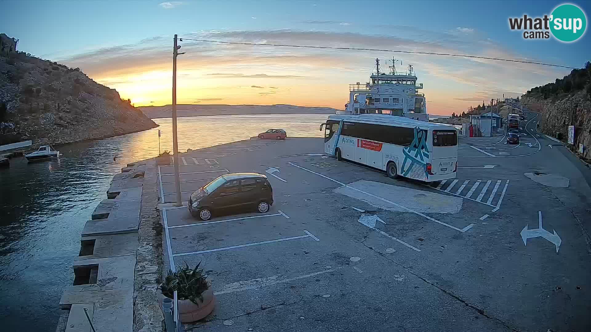 Webcam Prizna ferry port to Pag island