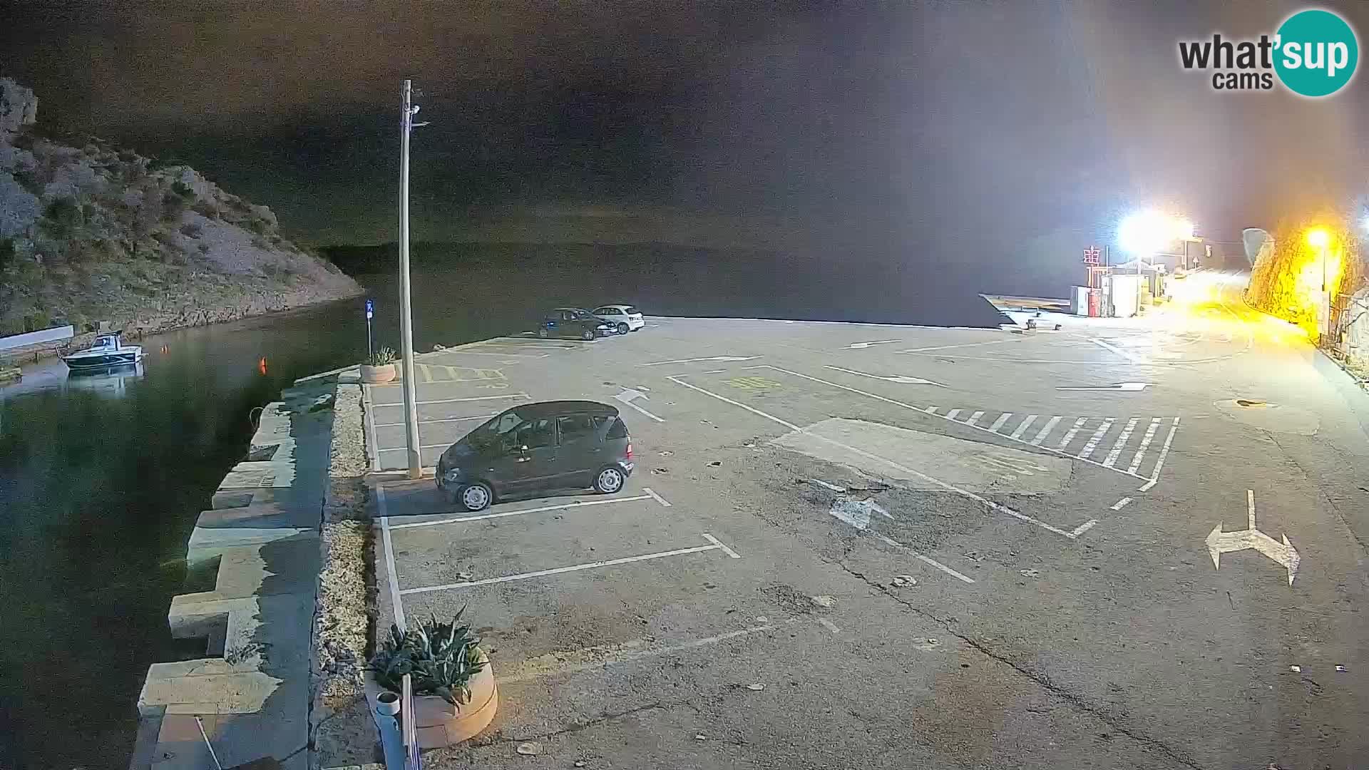 Web kamera trajektna luka Prizna – prema otoku Pag