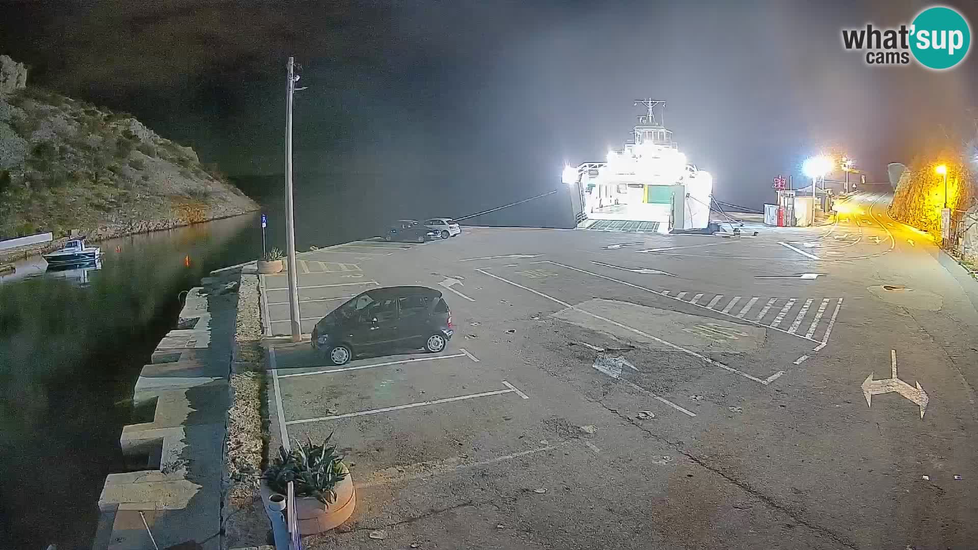 Web kamera trajektna luka Prizna – prema otoku Pag