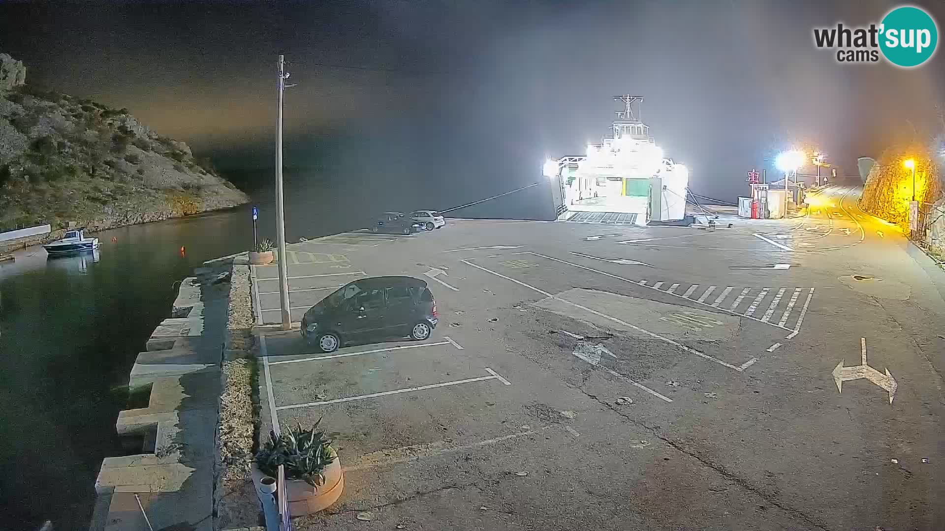 Webcam del puerto de ferris de Prizna – hacia la isla de Pag