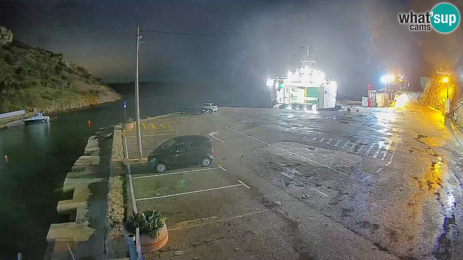 Webcam del puerto de ferris de Prizna – hacia la isla de Pag
