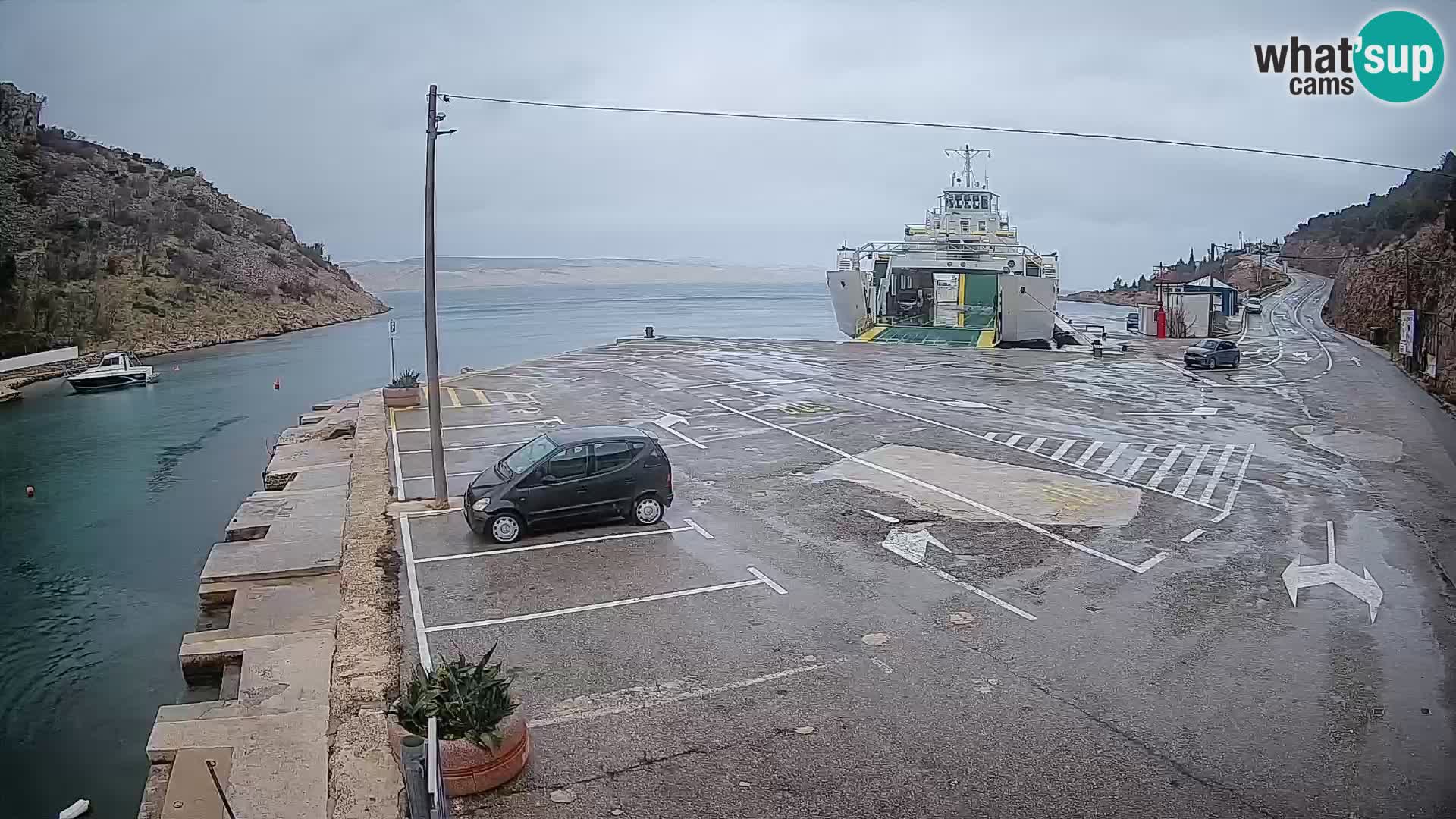 Webcam Prizna ferry port to Pag island