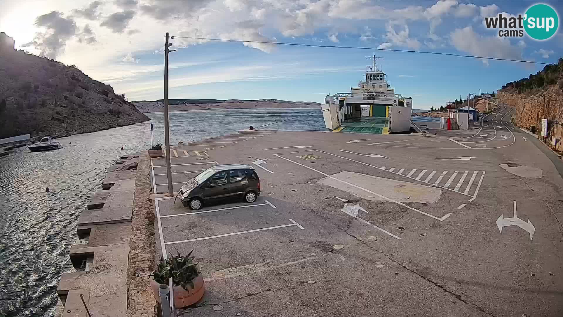 Webcam port de ferry de Prizna – vers l’île de Pag