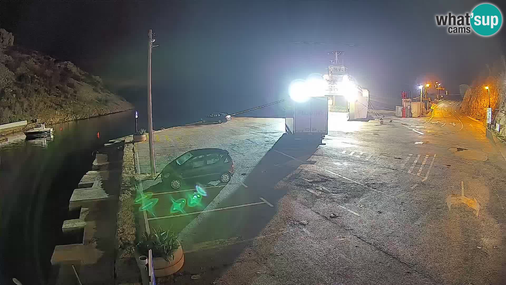 Webcam del puerto de ferris de Prizna – hacia la isla de Pag