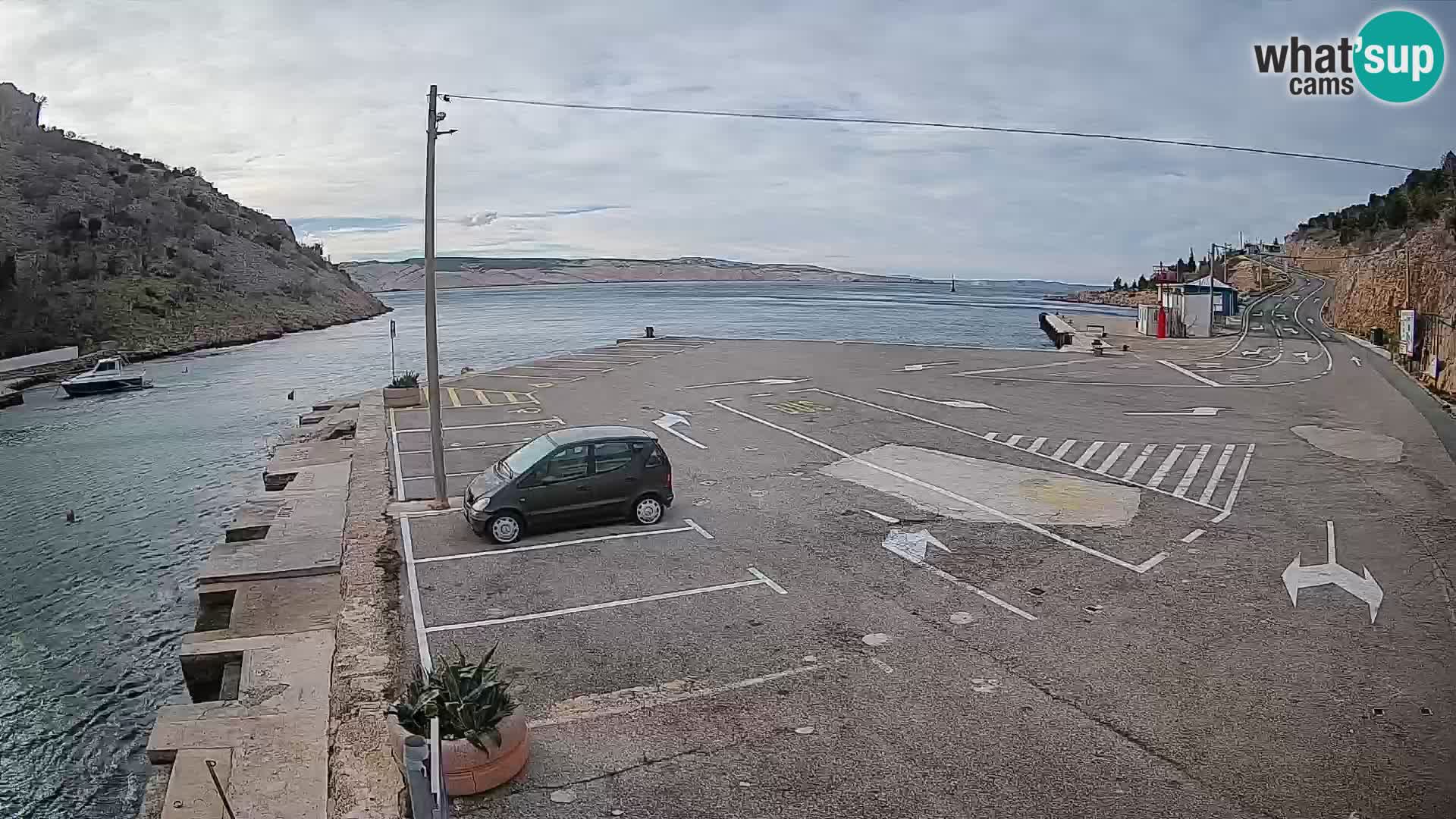 Webcam Prizna ferry port to Pag island