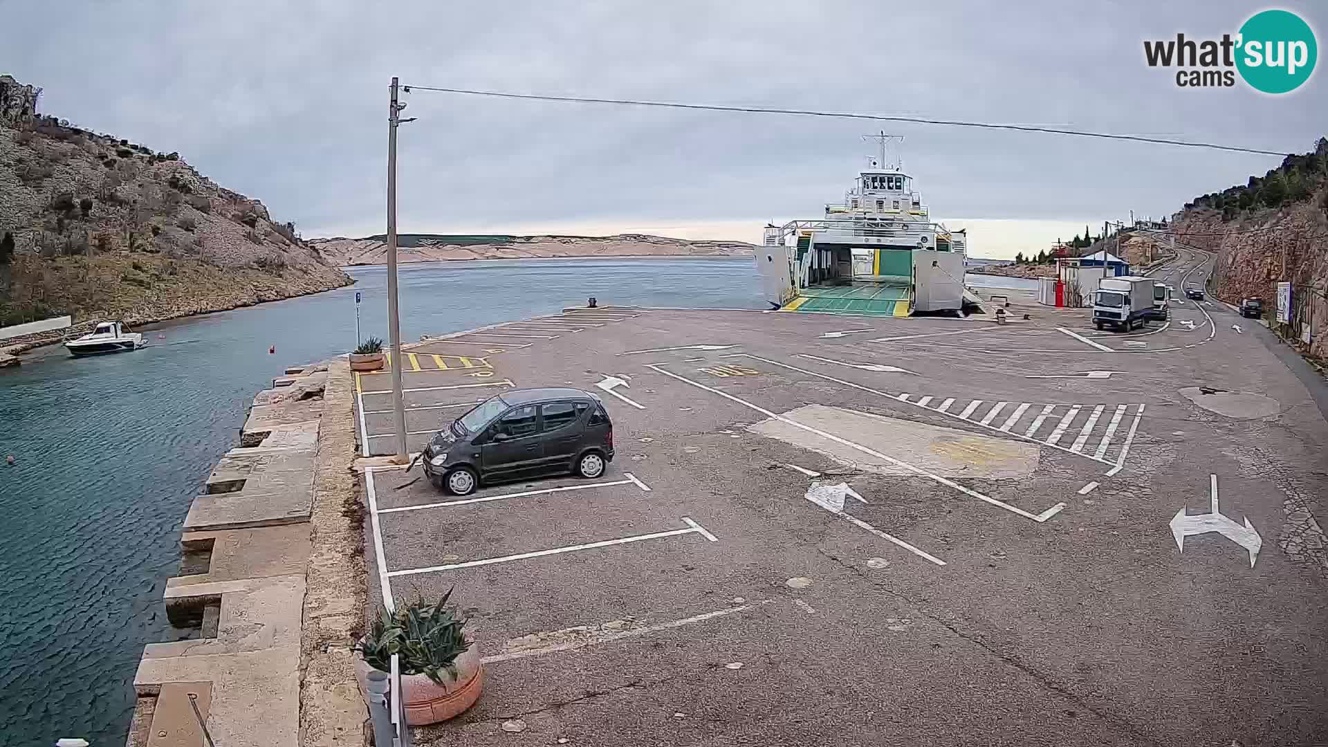 Webcam Prizna ferry port to Pag island