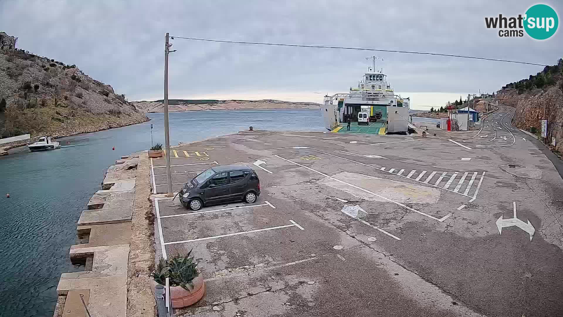 Webcam port de ferry de Prizna – vers l’île de Pag