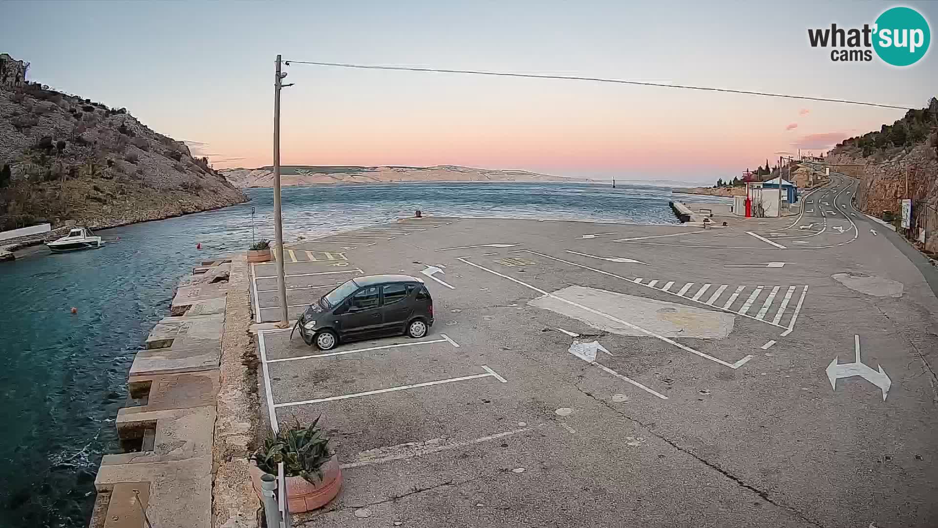 Webcam port de ferry de Prizna – vers l’île de Pag