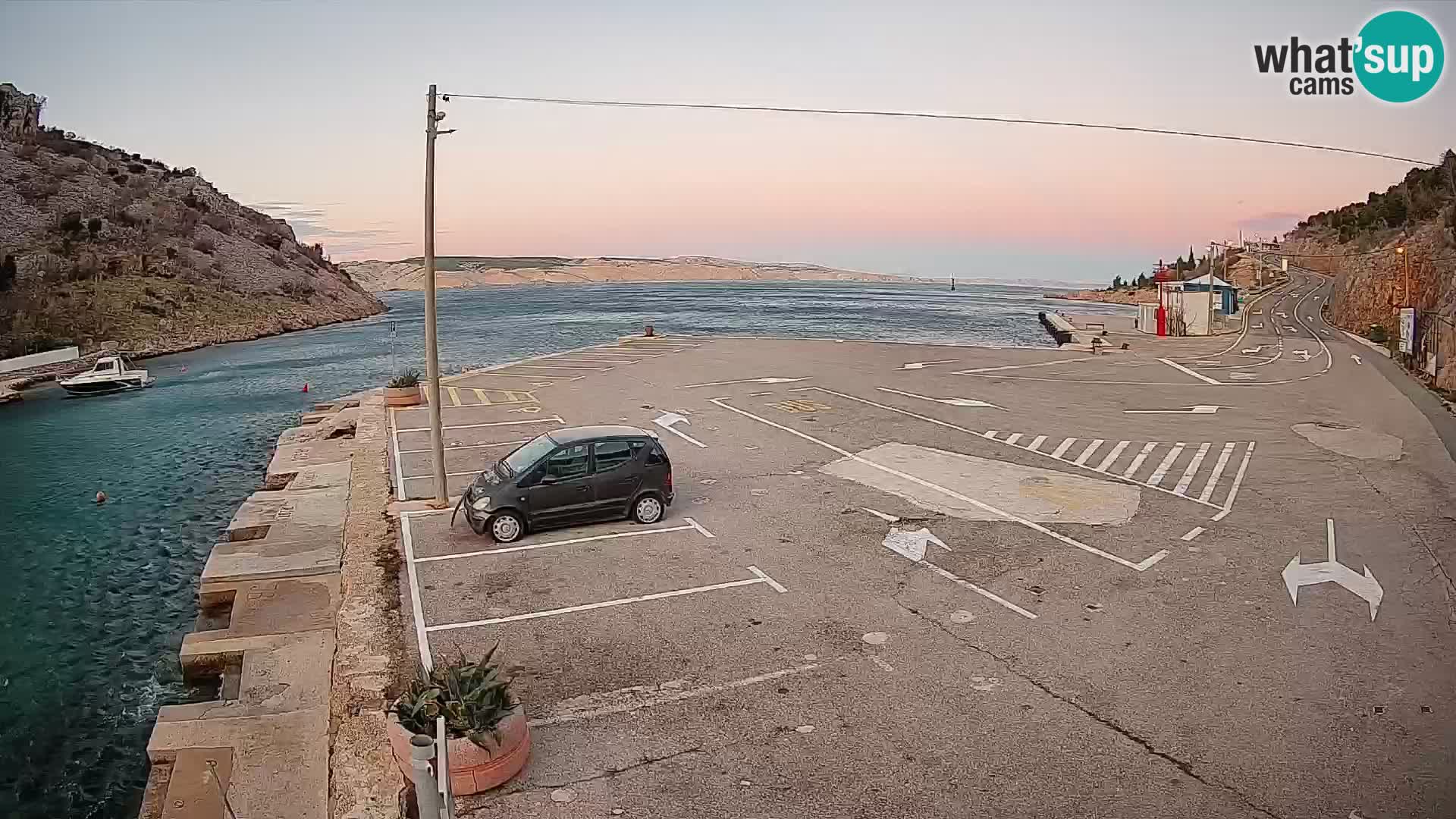 Webcam port de ferry de Prizna – vers l’île de Pag