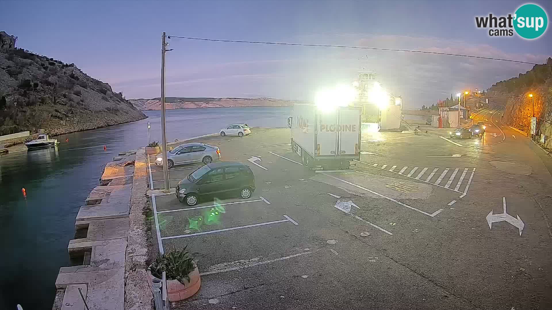 Webcam port de ferry de Prizna – vers l’île de Pag