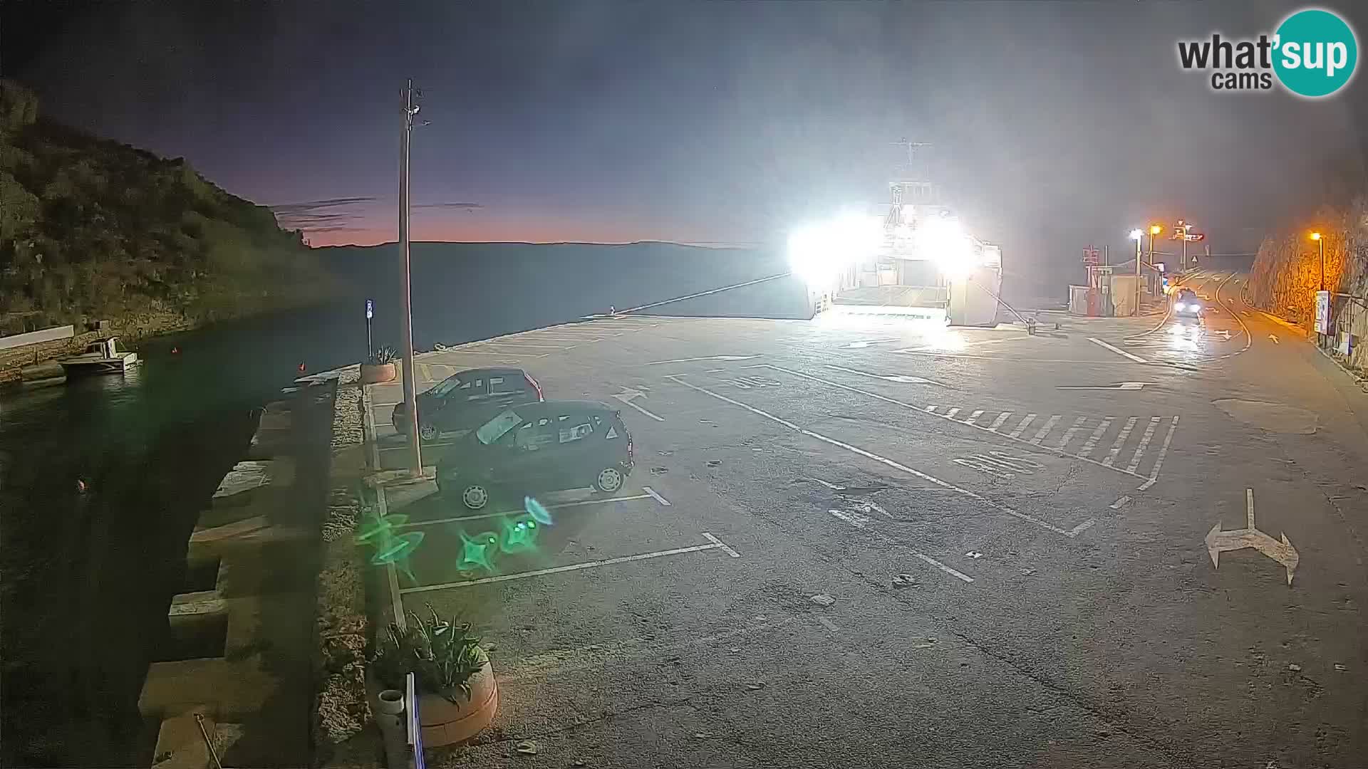 Web kamera trajektna luka Prizna – prema otoku Pag