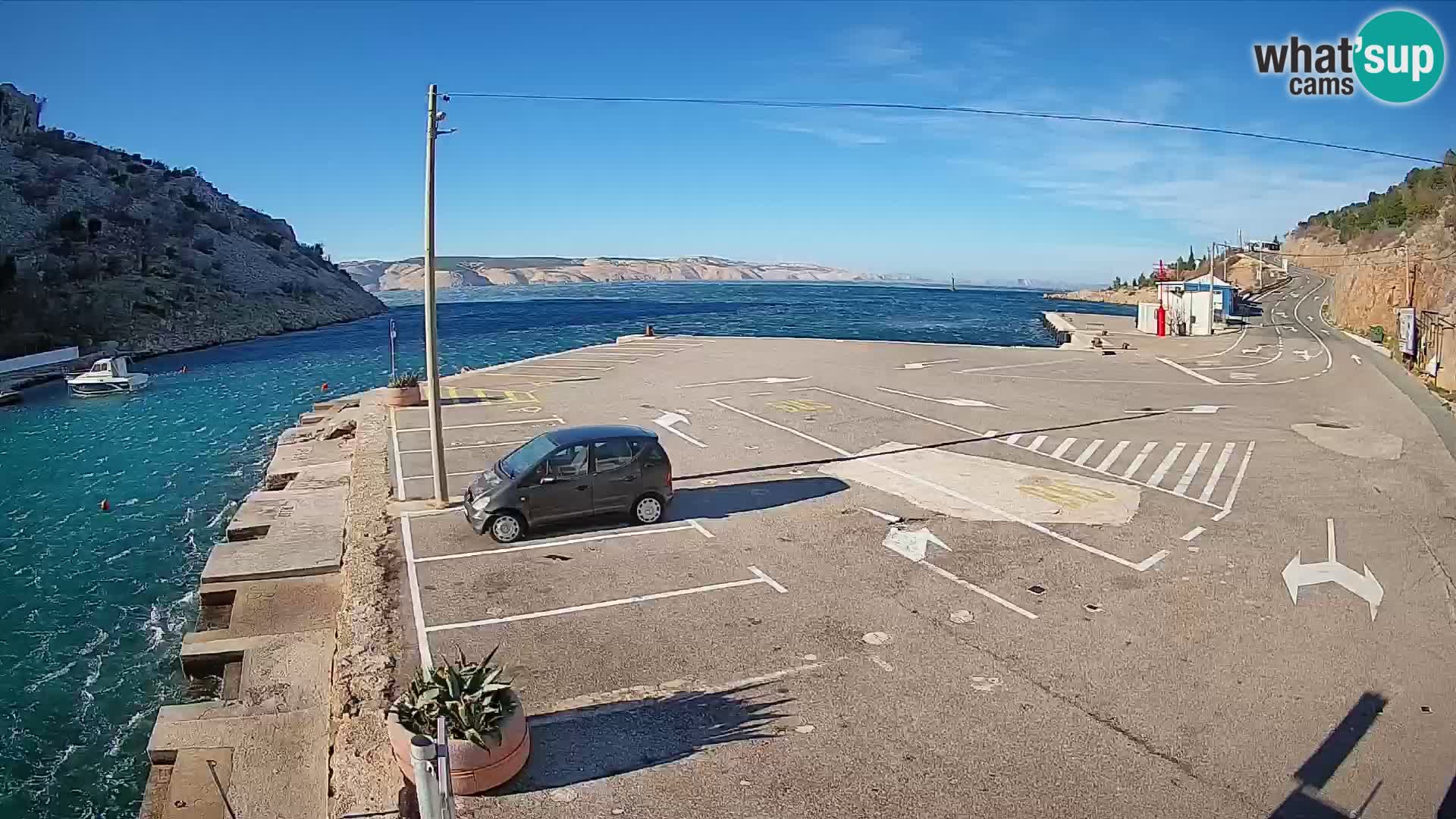 Webcam Prizna ferry port to Pag island