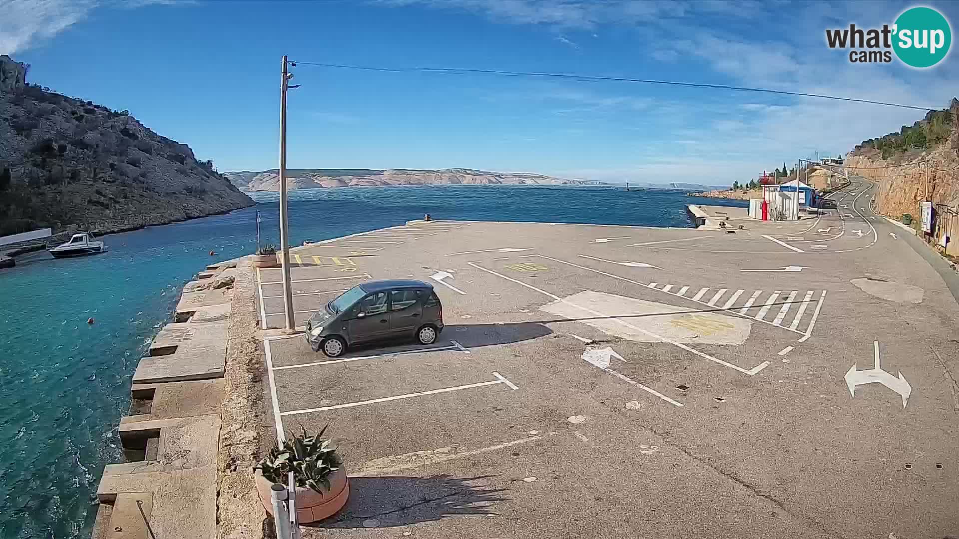 Webcam Prizna ferry port to Pag island