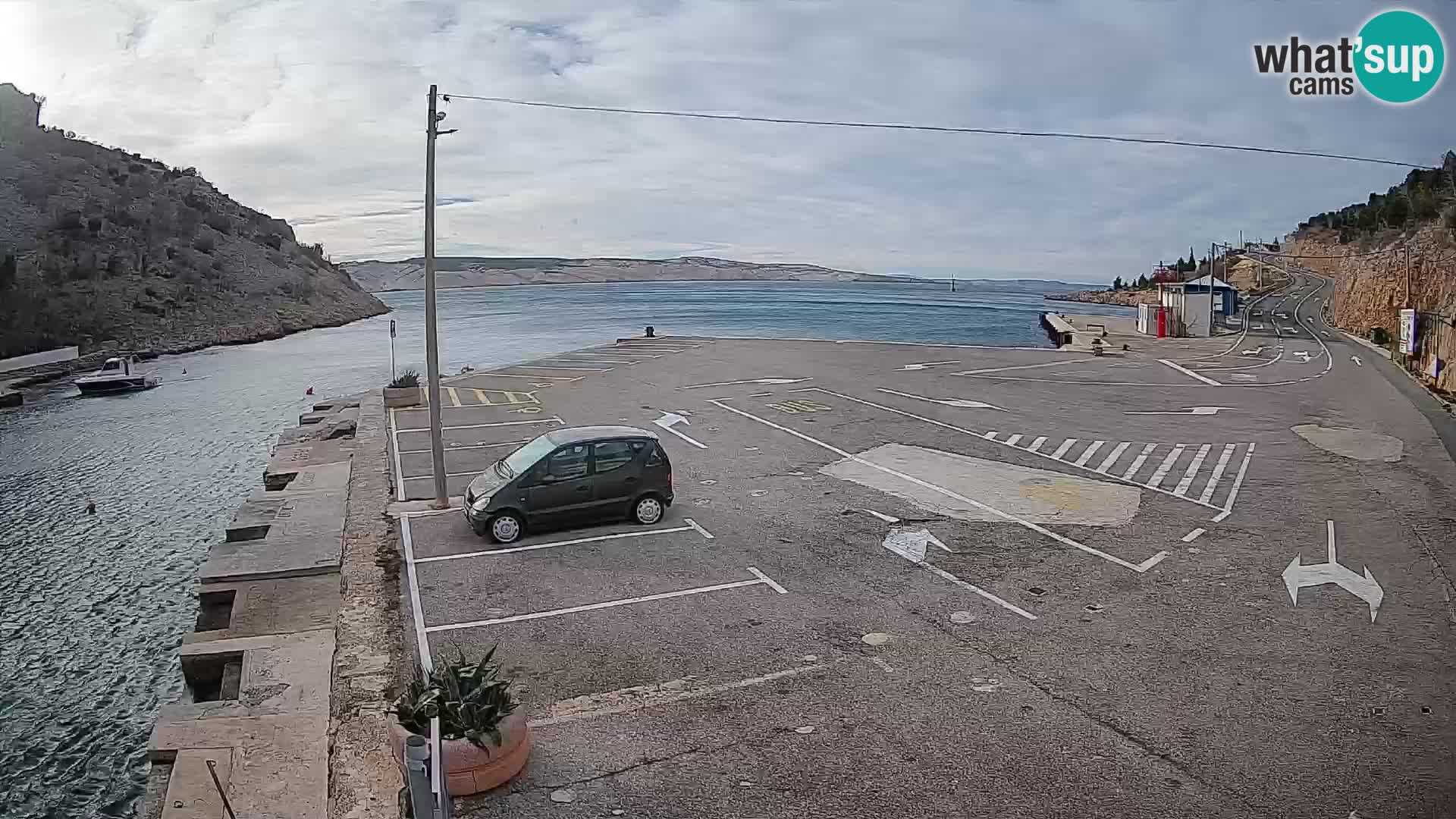 Webcam Prizna ferry port to Pag island