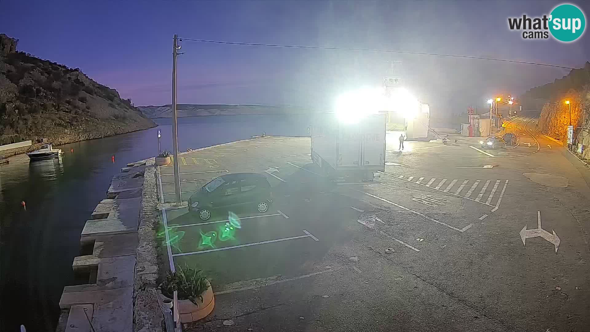 Webcam Fährhafen Prizna – zur Insel Pag