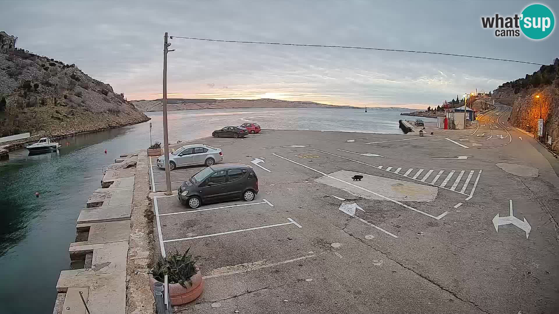 Webcam Prizna ferry port to Pag island