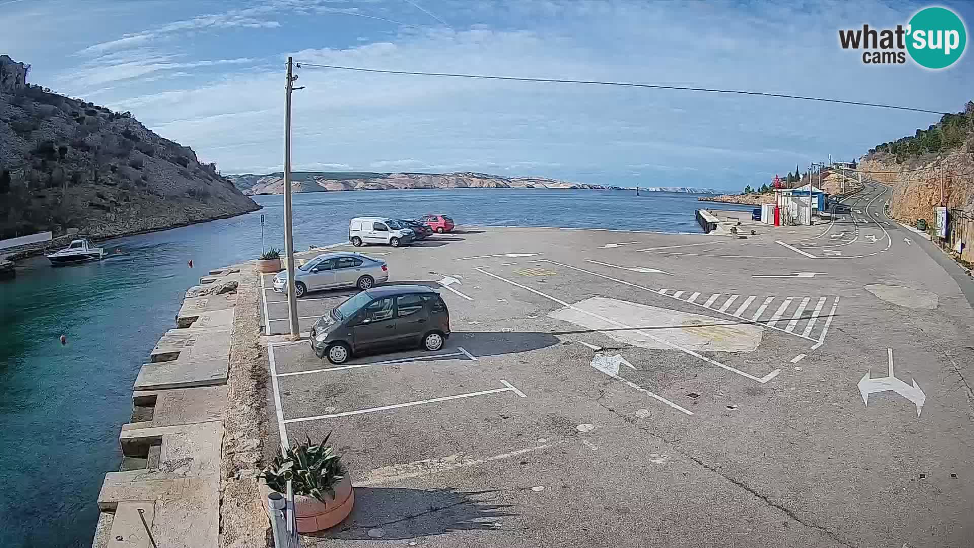Webcam del puerto de ferris de Prizna – hacia la isla de Pag