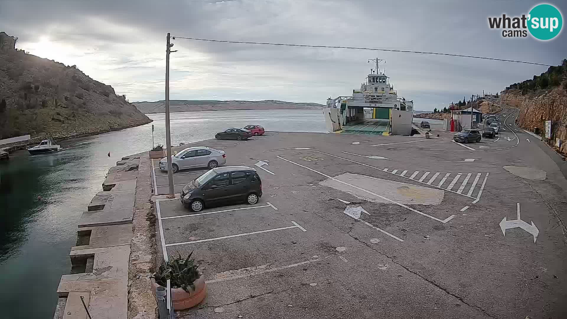 Webcam Prizna ferry port to Pag island