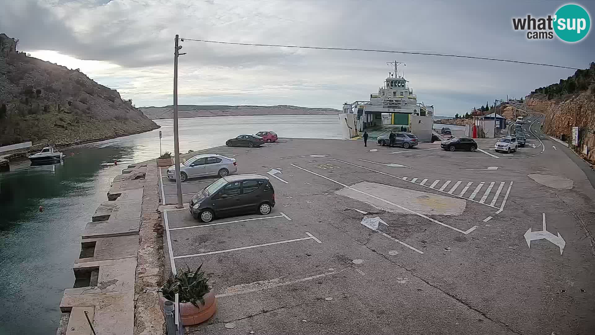 Webcam port de ferry de Prizna – vers l’île de Pag