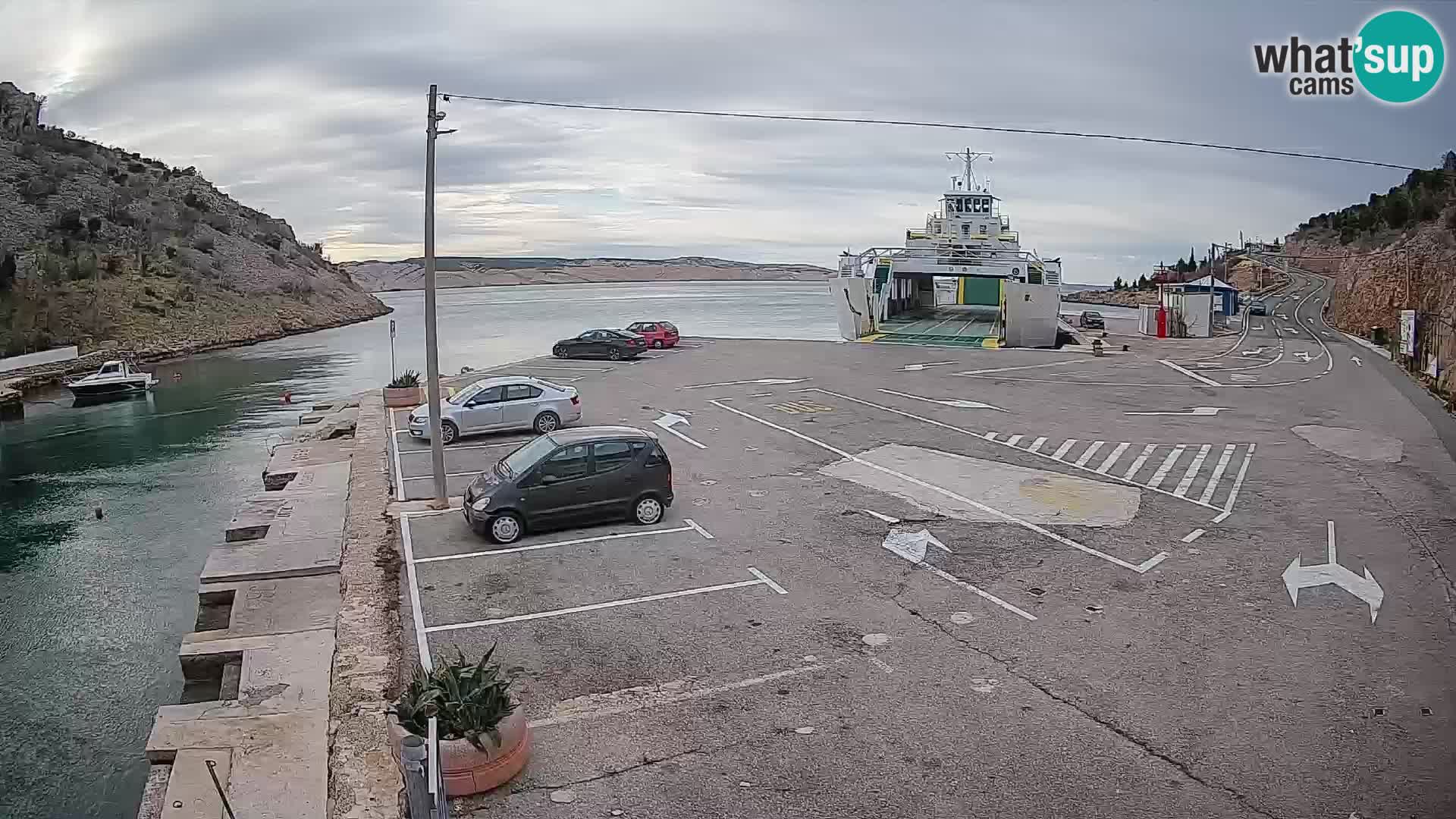 Webcam port de ferry de Prizna – vers l’île de Pag