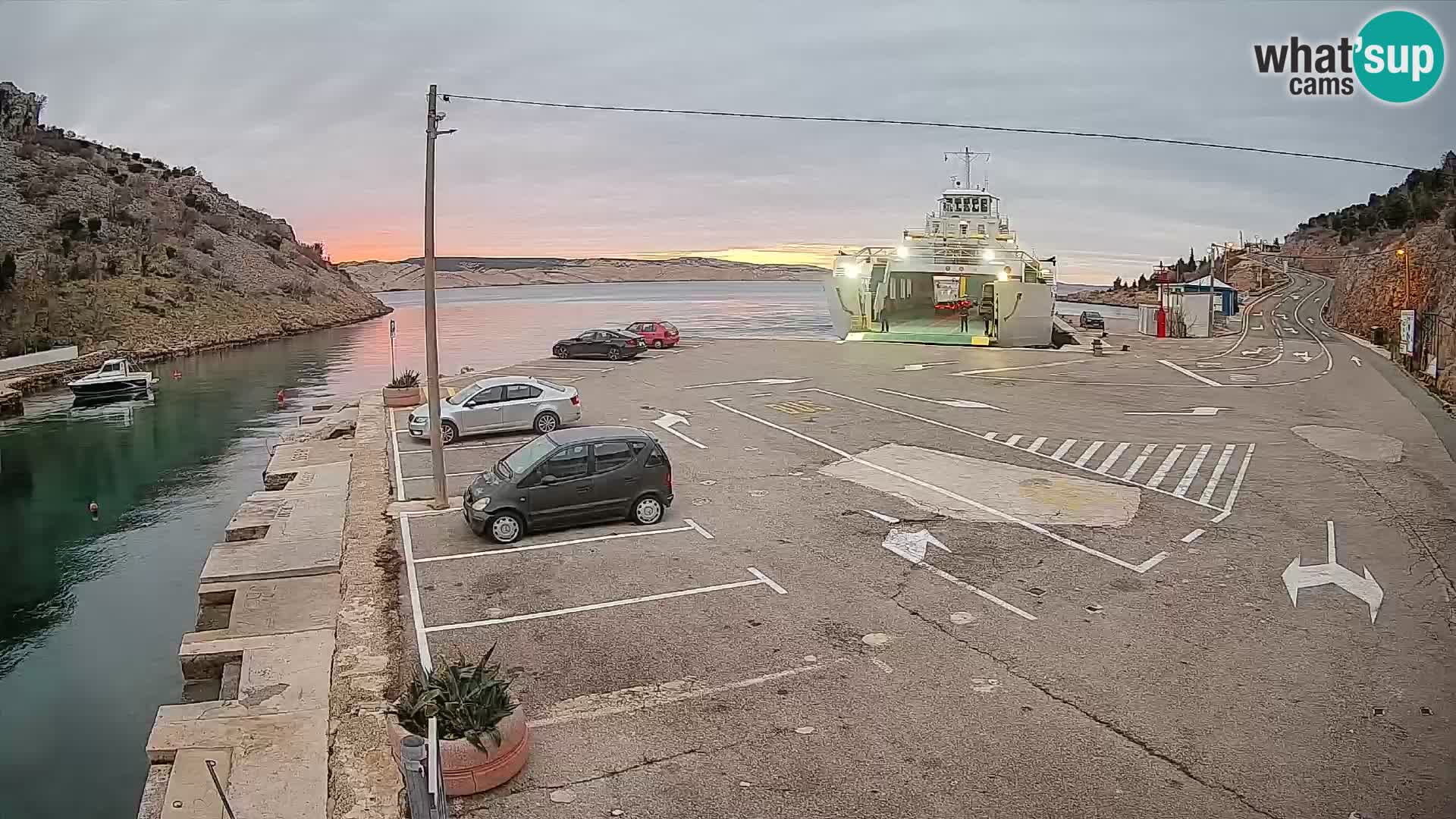 Webcam Fährhafen Prizna – zur Insel Pag