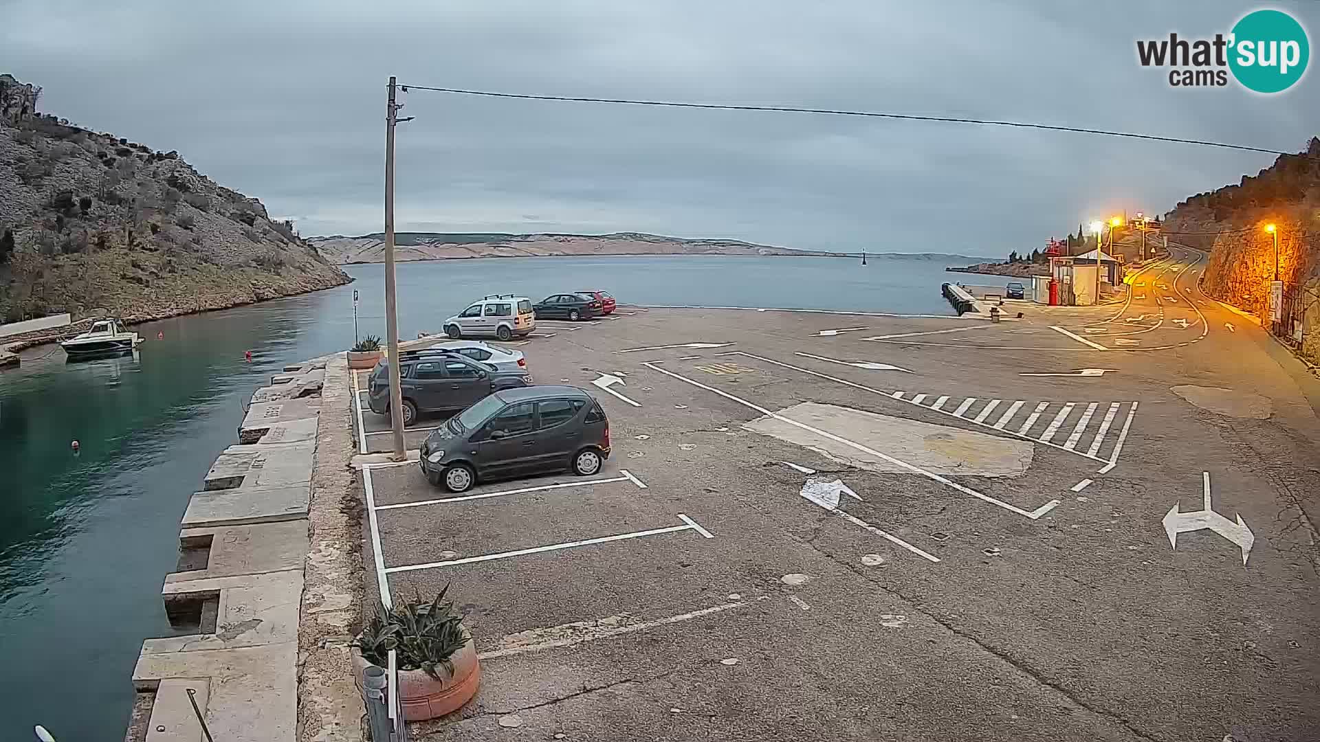Webcam Fährhafen Prizna – zur Insel Pag